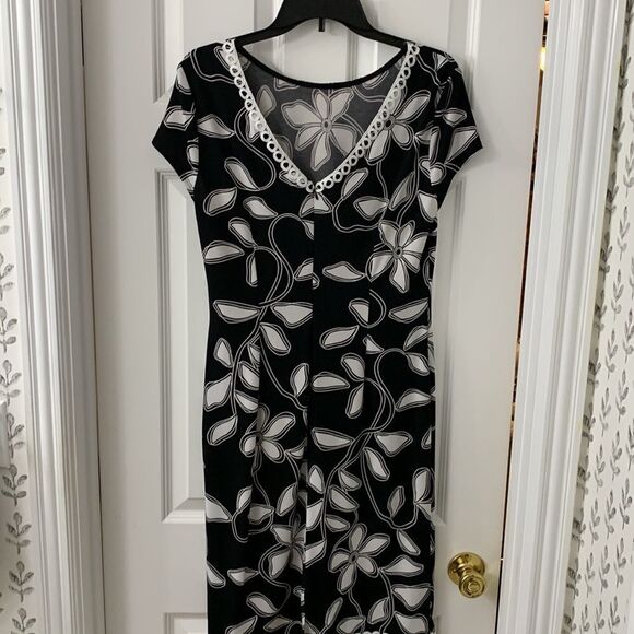Joseph Ribicoff Size 12 black and white floral dress - Picture 2 of 10
